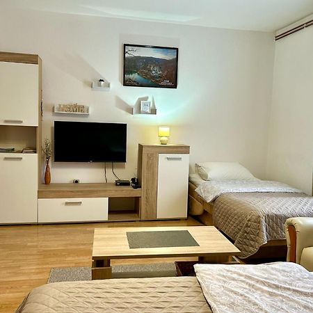 Apartment & Room Monika Раковица Экстерьер фото
